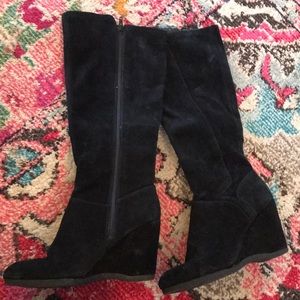 Suede Nine West boots